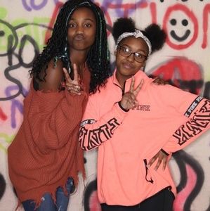 Meet your Posher, Kayla